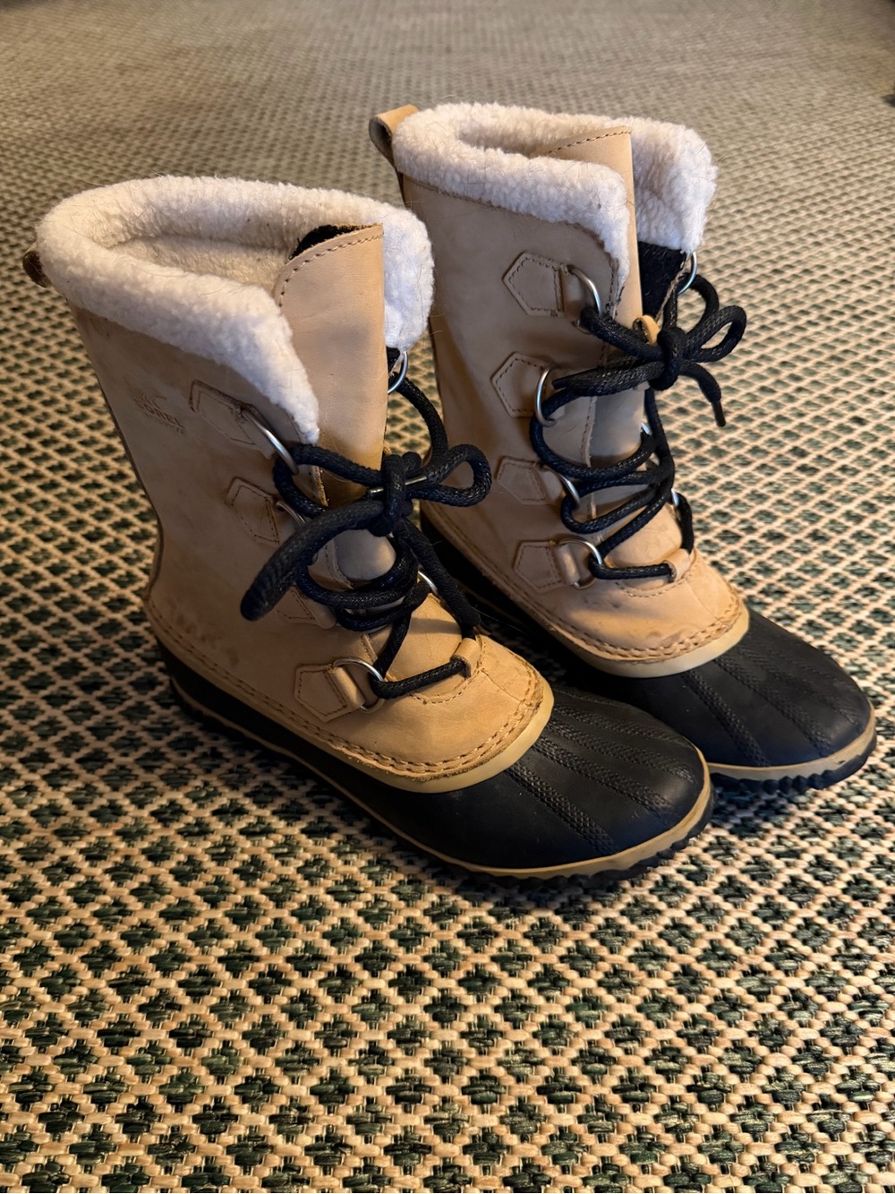 Sorel Tan and Black Sherpa-Lined Lace-Up Winter Boots